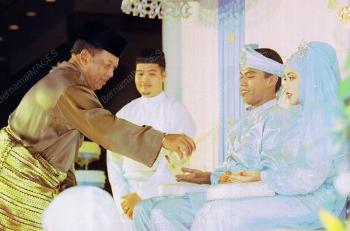 KL11_19022016_AGONG_RENJIS