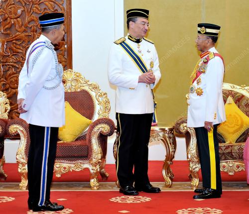 KL11_19062012_AGONG_DARJAH