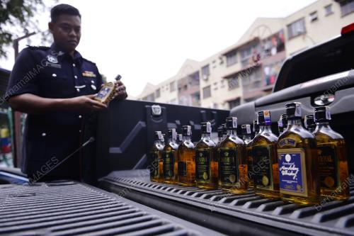 KL11_19092018_MINUMAN_KERAS_BN201809198352
