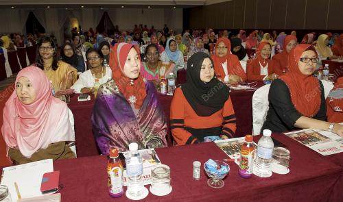 KL11_19112014_WANITA