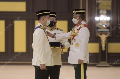 AL-SULTAN ABDULLAH RI'AYATUDDIN AL-MUSTAFA BILLAH SHAH 