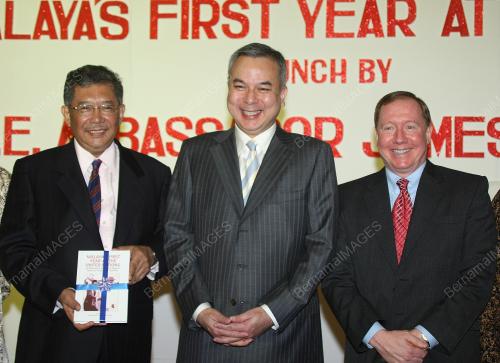 RAJA NAZRIN SHAH