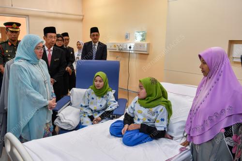 TUNKU HAJAH AZIZAH AMINAH MAIMUNAH ISKANDARIAH