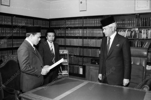 SULTAN AZLAN MUHIBBUDDIN SHAH