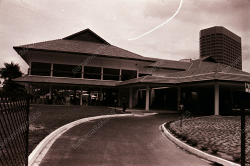 DATO' SERI DR LING LIONG SIK