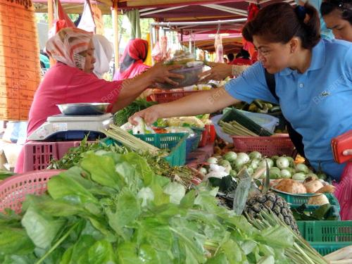 HARGA BAHAN BAKAR SEMAKIN TURUN