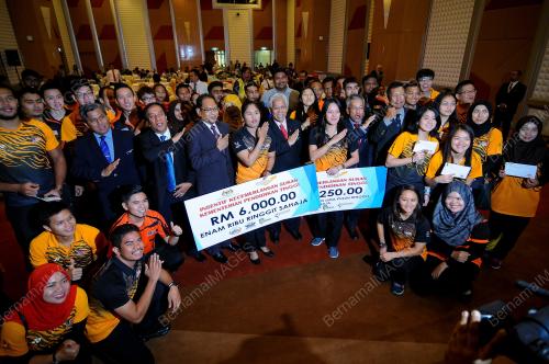KL11_20102015_ANUGERAH