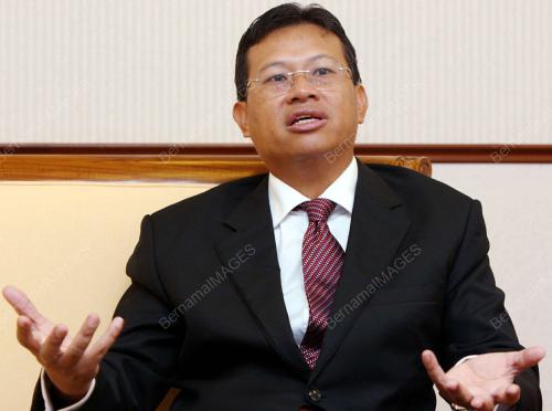 AHMAD SHABERY CHEEK