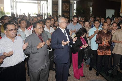 MOHD NAJIB TUN ABDUL RAZAK