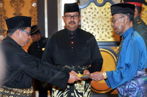 KL11_21032016_AGONG