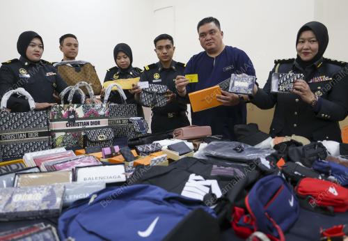 RAMPASAN BARANG TIRUAN