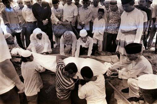 ALLAHYARHAM TAN SRI DATO' ABD JALIL HASSAN