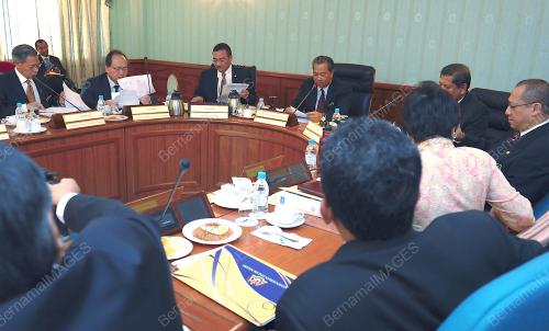 TAN SRI MUHYIDDIN MOHD YASSIN