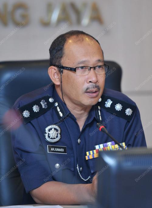 KEGIATAN MENYAMUN ROKOK
