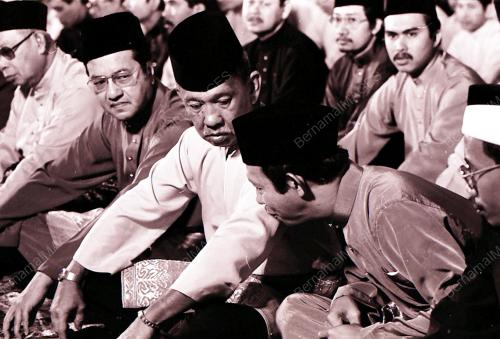 SULTAN ISKANDAR SULTAN ISMAIL