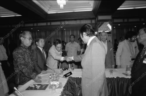 DR MAHATHIR BIN MOHAMAD