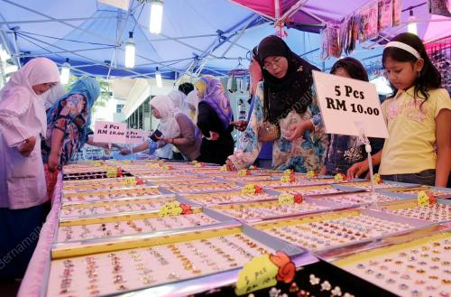 PERSIAPAN HARI RAYA