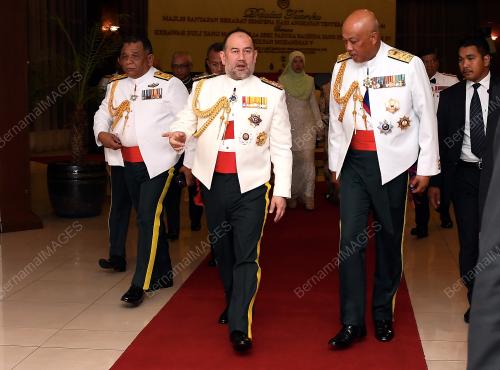 KL11_23092017_AGONG_BN201709216175