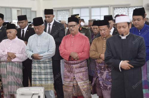 AL-SULTAN ABDULLAH RI'AYATUDDIN AL-MUSTAFA BILLAH SHAH