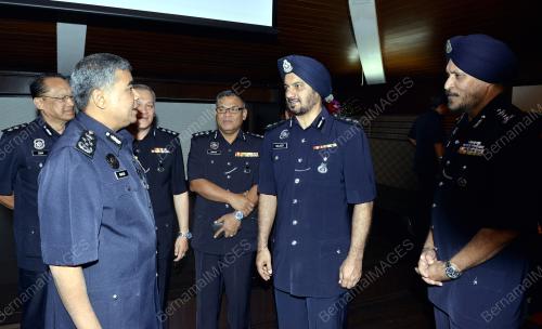 KL11_24022016_POLIS