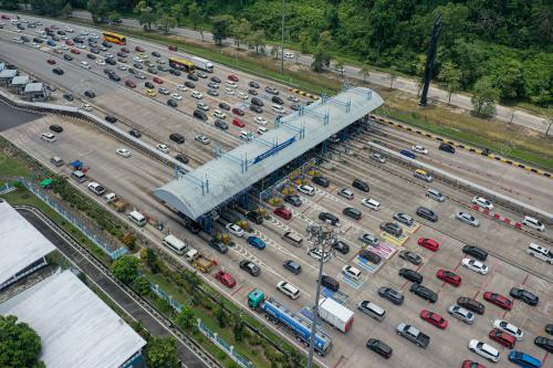 TINJAUAN ALIRAN TRAFIK LEBUHRAYA