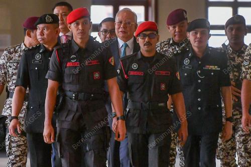 DATUK SERI NAJIB TUN RAZAK