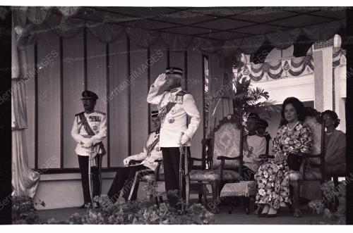 AGONG DI PERBARISAN PULAPOL