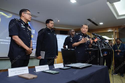 DATUK SERI MOHD KHALID ISMAIL