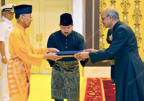 KL11_25032013_AGONG_WATIKAH