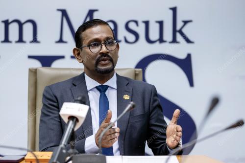PROF MADYA DATUK DR MOHD RAVI ABDULLAH