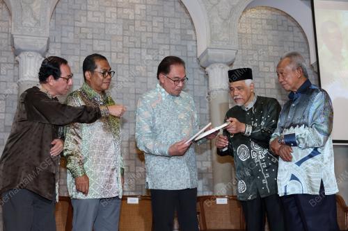 DATUK SERI ANWAR IBRAHIM