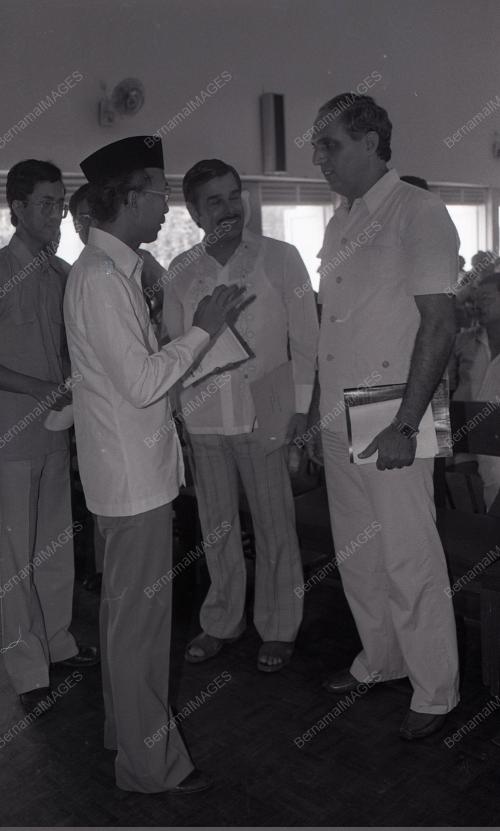 RAPAT PERPADUAN PALESTIN