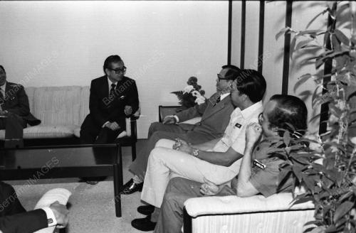 MENTERI