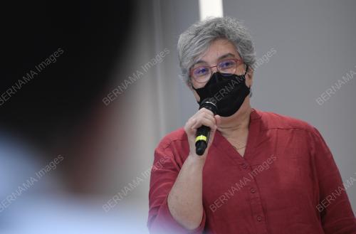LARA ARIFFIN