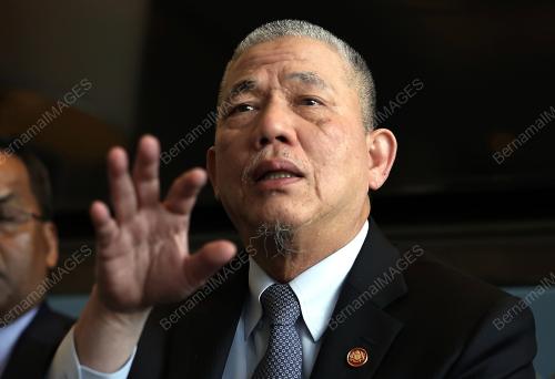 DATUK SERI FADILLAH YUSOF