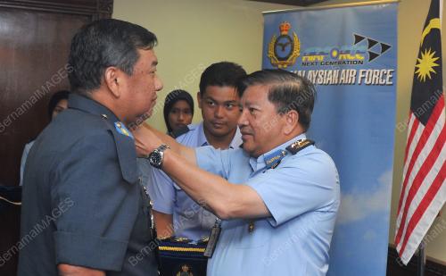 KL11_27092016_TUDM