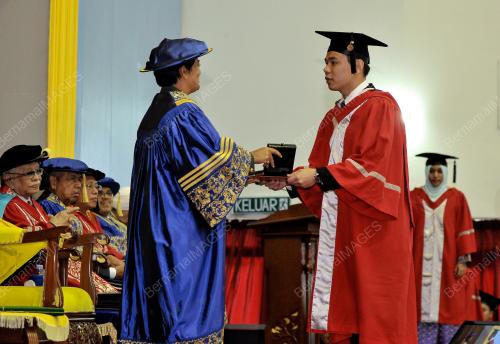 KL11_27102015_CONVO_UPNM