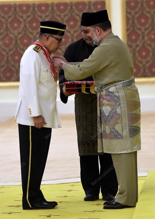 KL11_27112017_AGONG