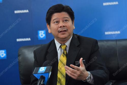 DR FADHLULLAH SUHAIMI ABDUL MALEK