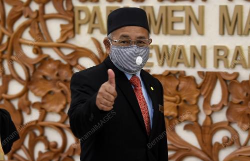DATUK SERI TUAN IBRAHIM TUAN MAN