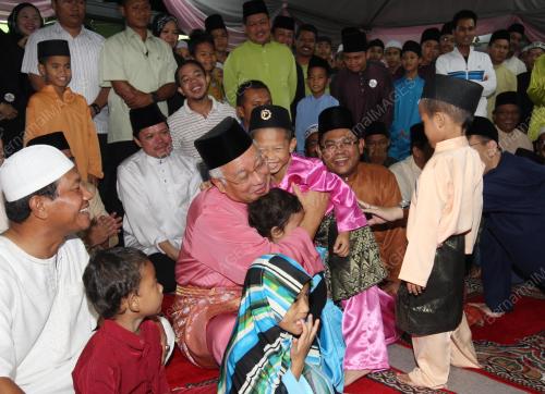 NAJIB TUN ABD RAZAK