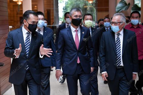 DATUK SERI TENGKU ZAFRUL TENGKU ABDUL AZIZ