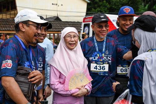 DATUK SERI DR WAN AZIZAH WAN ISMAIL