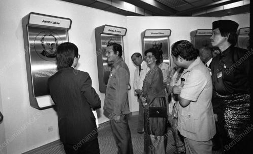 KL11_29012015_RASMI_MUZIUM