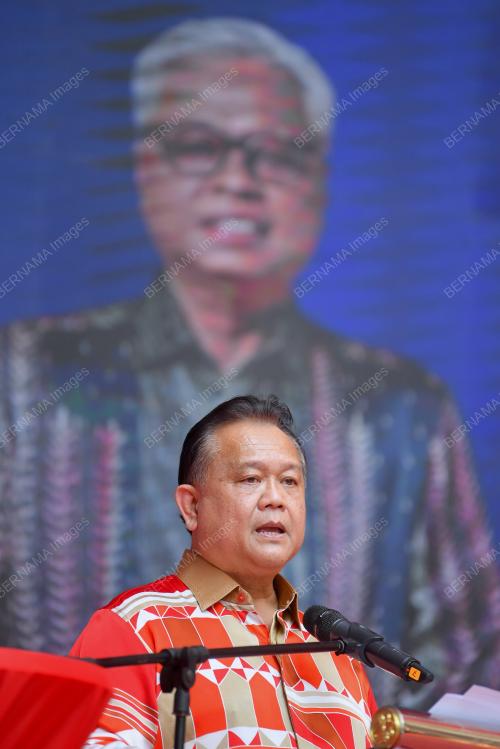 DATUK SERI ALEXANDER NANTA LINGGI