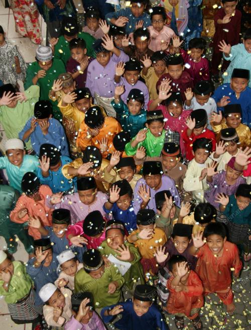 PROGRAM BERKHATAN