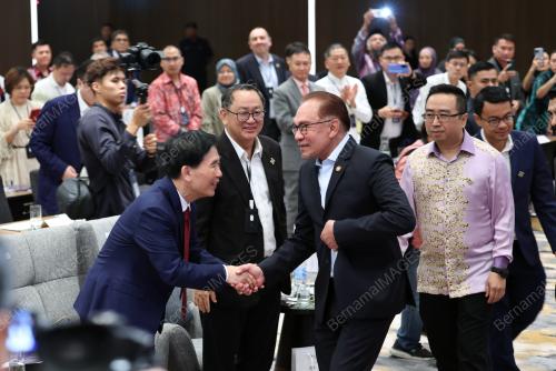 DATUK SERI ANWAR IBRAHIM