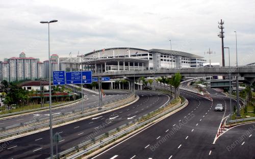 TEMINAL BAS TASIK SELATAN