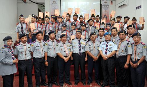 KL11_29122013_PENGAKAP