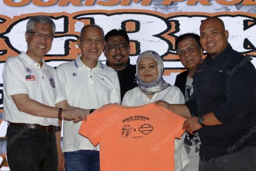 DATUK MOHAMED RAZIP HASAN